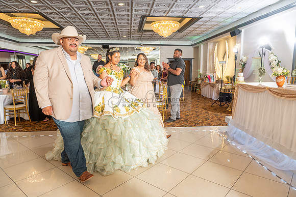Arianna Tejada quinceanera celebration, photography, videography at Our lady of Guadalupe in El Monte Ca, Fiesta Mexican banquet Hall Montclair Ca, Gustavo Villarreal photo and video, 323-633-8283, ww