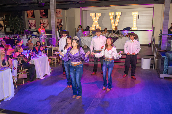Leah Torres quinceanera celebration, reception, photography, videography, reception, Quiet Cannon Banquet Hall in the city of Montebello Ca, Gustavo Villarreal photographer, 323-633-8283, www.gvphotoa