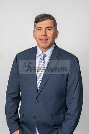 Juan Carlos, Business, Real Estates, Realtor, headshots, photography in Whittier Ca, Gustavo villarreal Photography, 323-633-8283, www.gustavoivllarreal.com