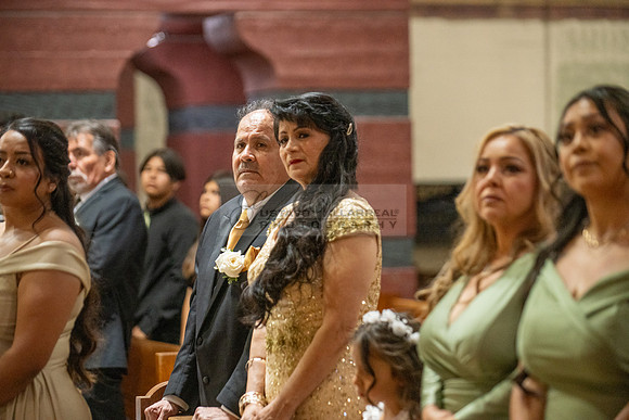 Alberto y Lourdes wedding celebration, photographer, videographer at Rio Hondo country Club in Downey Ca. Gustavo Villarreal photography, 323-633-8283, www.gvphotoandvideo.com