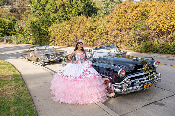 Calilea Rodriguez quinceanera photo soot, photography at Penn Park in Whittier Ca, Gustavo Villarreal Photographer, videographer, 323-633-8283, www.gvphotoandvideo.com