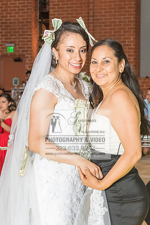 EVELIA Y JUAN weddings photography and video at St Joseph Catholic church in Hawthorne Ca, Reception venues at Temple of Emanuel of beberly hills Ca,  www.gustavovillarreal.com, 323-633-8283