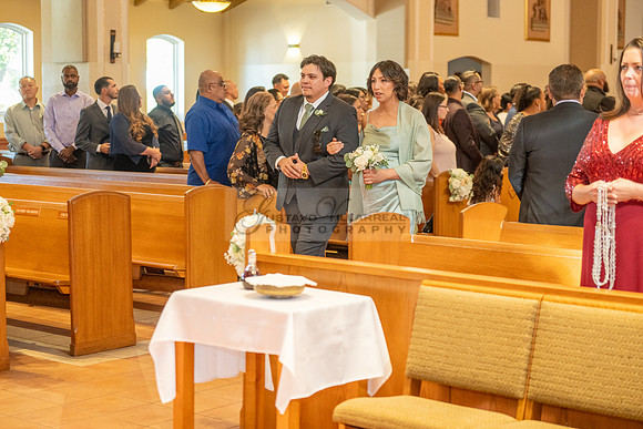 LINK-#1-Stephanie and Albert wedding photography, celebration at Sonesta Redondo Beach and Marina in Redondo Beach Ca, photographer, videographer, Gustavo Villarreal, 323-633-8283, www.gvphotoandvideo
