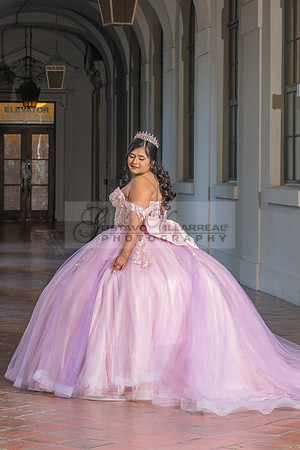 Camila Pacheco quinceanera, sweet 16, photo session in Pasadena City Hall in Pasadena California, photography and videography by Gustavo Villarreal photographer, 323-633-8283, www.gvphotoandvideo.com