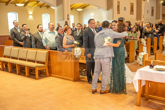 LINK-#1-Stephanie and Albert wedding photography, celebration at Sonesta Redondo Beach and Marina in Redondo Beach Ca, photographer, videographer, Gustavo Villarreal, 323-633-8283, www.gvphotoandvideo