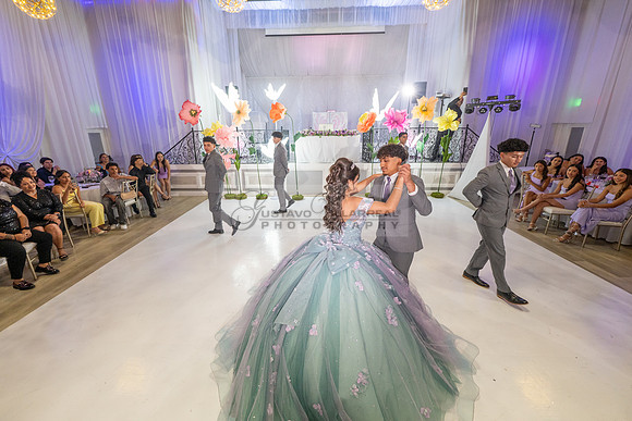 LINK #2-Janelle Ornelas, Sweet Sixteen, quinceanera, celebration at El Palacio Hall in south El Monte Ca, Gustavo Villarreal Photography, 323-633-8283, www.gvphotoandvideo.com