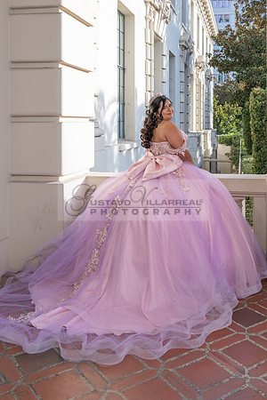 Camila Pacheco quinceanera, sweet 16, photo session in Pasadena City Hall in Pasadena California, photography and videography by Gustavo Villarreal photographer, 323-633-8283, www.gvphotoandvideo.com