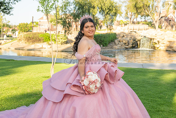 Darlene Dorado quinceanera, sweet 16, weddings, photo, shoot, at Cerritos heritage park in Cerritos Ca, Gustavo Villarreal, photography, videography, 323-633-8283, www.gustavovillarreal.com