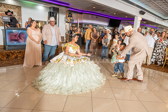 Arianna Tejada quinceanera celebration, photography, videography at Our lady of Guadalupe in El Monte Ca, Fiesta Mexican banquet Hall Montclair Ca, Gustavo Villarreal photo and video, 323-633-8283, ww