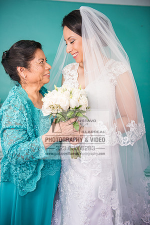 EVELIA Y JUAN weddings photography and video at St Joseph Catholic church in Hawthorne Ca, Reception venues at Temple of Emanuel of beberly hills Ca,  www.gustavovillarreal.com, 323-633-8283