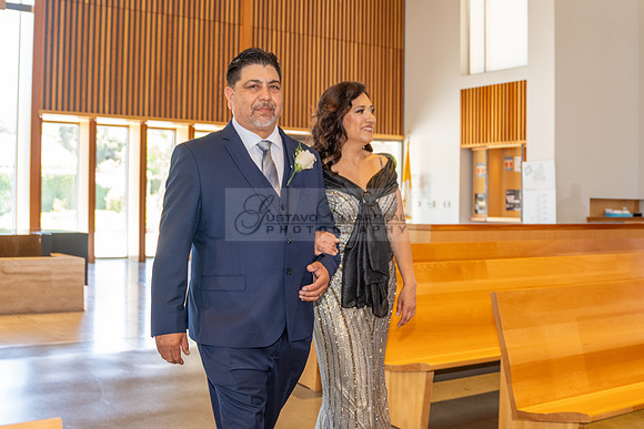 Violeta Noemi quinceanera celebration, photographer , videographer in Hacienda Heights Ca, Montebello Ca, Gustavo Villarreal Photography, 323-633-8283, www.gvphotoandvideo.com