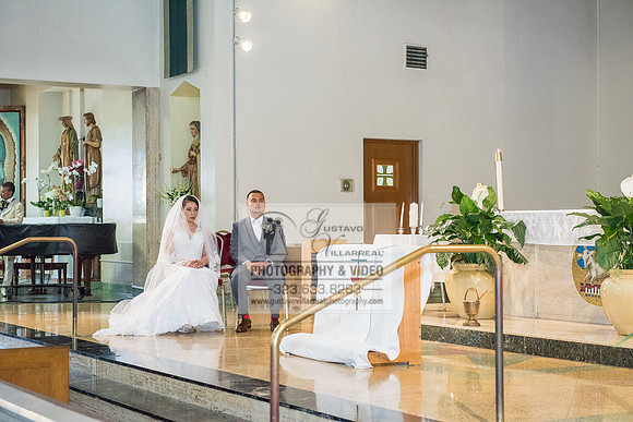 EVELIA Y JUAN weddings photography and video at St Joseph Catholic church in Hawthorne Ca, Reception venues at Temple of Emanuel of beberly hills Ca,  www.gustavovillarreal.com, 323-633-8283