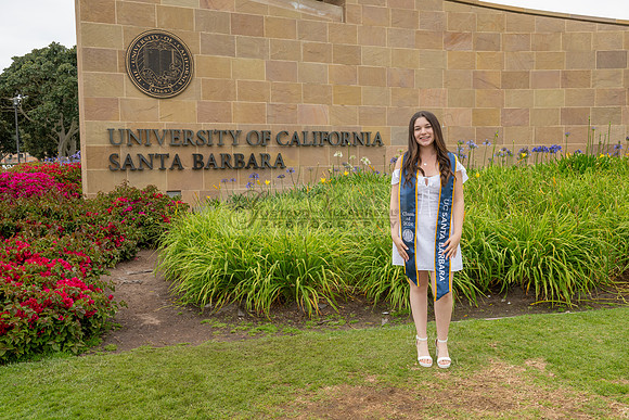 Lauren Berry graduation photos, portraits at UCSB Santa Barbara Ca. Gustavo Villarreal Photography, 323-633-8283