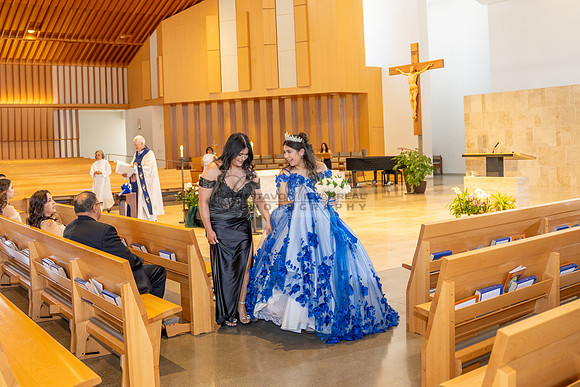 Violeta Noemi quinceanera celebration, photographer , videographer in Hacienda Heights Ca, Montebello Ca, Gustavo Villarreal Photography, 323-633-8283, www.gvphotoandvideo.com
