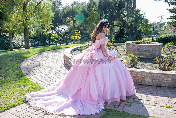 Sophia Salas quinceanera, photo, shoot, at Penn Park in Whittier Ca, Gustavo Villarreal Photography, 323-633-8283, www.gustavovillarreal.com