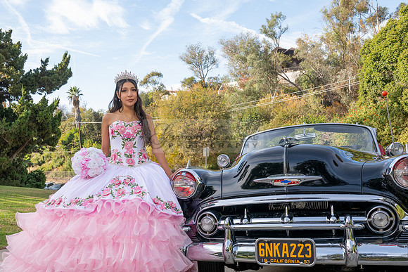 Calilea Rodriguez quinceanera photo soot, photography at Penn Park in Whittier Ca, Gustavo Villarreal Photographer, videographer, 323-633-8283, www.gvphotoandvideo.com