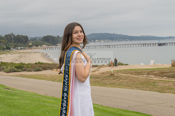 Lauren Berry graduation photos, portraits at UCSB Santa Barbara Ca. Gustavo Villarreal Photography, 323-633-8283