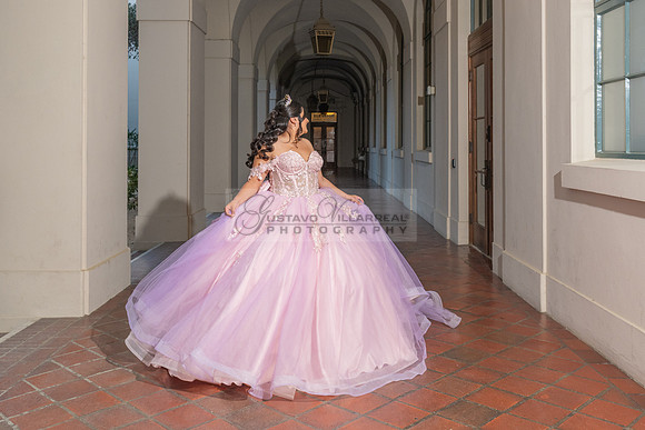 Camila Pacheco quinceanera, sweet 16, photo session in Pasadena City Hall in Pasadena California, photography and videography by Gustavo Villarreal photographer, 323-633-8283, www.gvphotoandvideo.com