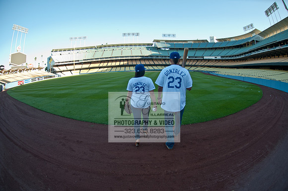 enagement pictures at Los Angeles Dodgers Stadium, www.gustavovillarrealphotography.com, 323-633-8283