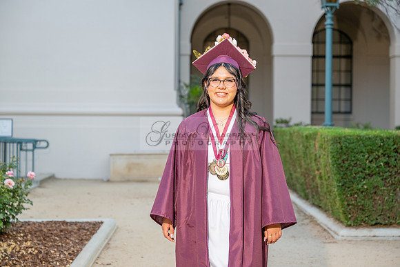 Alexis DiPrima, graduation photoshoot at Rosemead High School in Rosemead Ca, by Gustavo Villarreal Photography, 323-633-8283, www.gustavovillarreal.com