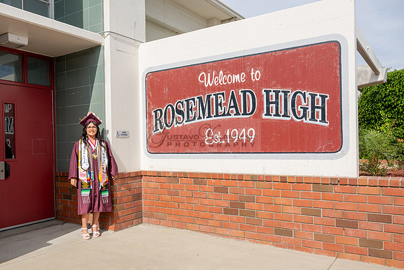 Alexis DiPrima, graduation photoshoot at Rosemead High School in Rosemead Ca, by Gustavo Villarreal Photography, 323-633-8283, www.gustavovillarreal.com