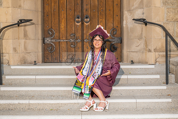Alexis DiPrima, graduation photoshoot at Rosemead High School in Rosemead Ca, by Gustavo Villarreal Photography, 323-633-8283, www.gustavovillarreal.com