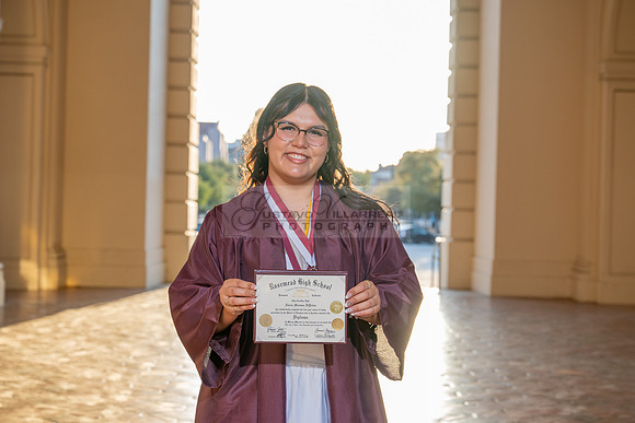 Alexis DiPrima, graduation photoshoot at Rosemead High School in Rosemead Ca, by Gustavo Villarreal Photography, 323-633-8283, www.gustavovillarreal.com