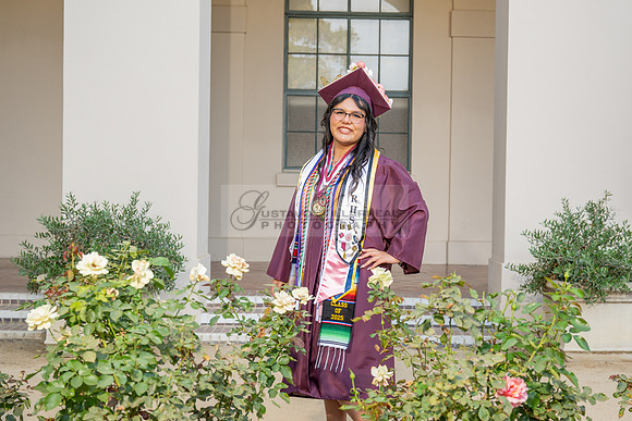 Alexis DiPrima, graduation photoshoot at Rosemead High School in Rosemead Ca, by Gustavo Villarreal Photography, 323-633-8283, www.gustavovillarreal.com