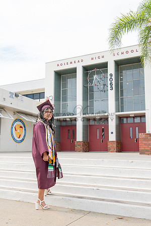 Alexis DiPrima, graduation photoshoot at Rosemead High School in Rosemead Ca, by Gustavo Villarreal Photography, 323-633-8283, www.gustavovillarreal.com