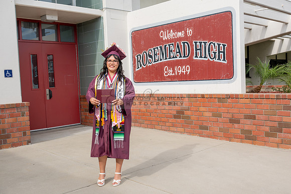 Alexis DiPrima, graduation photoshoot at Rosemead High School in Rosemead Ca, by Gustavo Villarreal Photography, 323-633-8283, www.gustavovillarreal.com