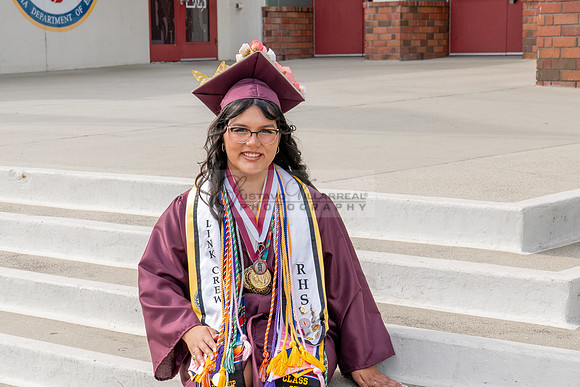 Alexis DiPrima, graduation photoshoot at Rosemead High School in Rosemead Ca, by Gustavo Villarreal Photography, 323-633-8283, www.gustavovillarreal.com
