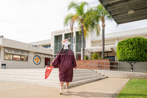 Alexis DiPrima, graduation photoshoot at Rosemead High School in Rosemead Ca, by Gustavo Villarreal Photography, 323-633-8283, www.gustavovillarreal.com