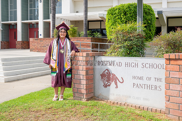 Alexis DiPrima, graduation photoshoot at Rosemead High School in Rosemead Ca, by Gustavo Villarreal Photography, 323-633-8283, www.gustavovillarreal.com