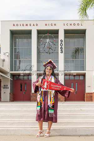 Alexis DiPrima, graduation photoshoot at Rosemead High School in Rosemead Ca, by Gustavo Villarreal Photography, 323-633-8283, www.gustavovillarreal.com