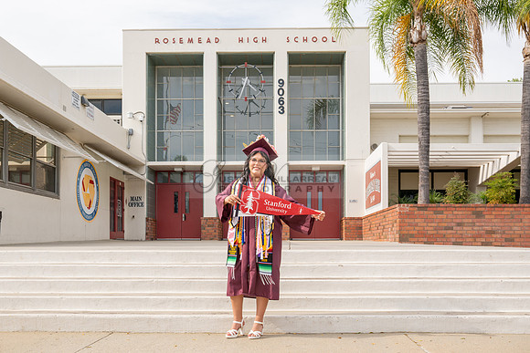 Alexis DiPrima, graduation photoshoot at Rosemead High School in Rosemead Ca, by Gustavo Villarreal Photography, 323-633-8283, www.gustavovillarreal.com