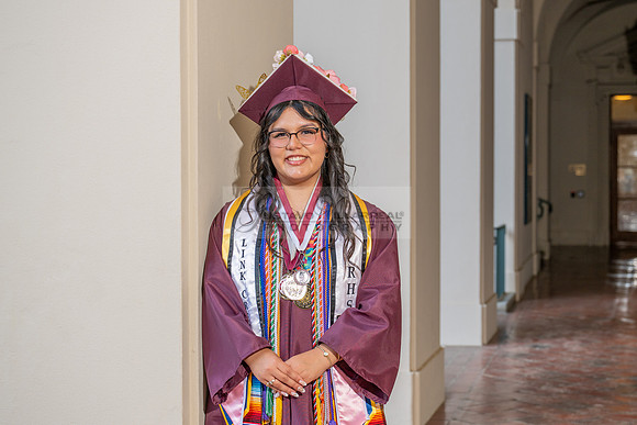 Alexis DiPrima, graduation photoshoot at Rosemead High School in Rosemead Ca, by Gustavo Villarreal Photography, 323-633-8283, www.gustavovillarreal.com
