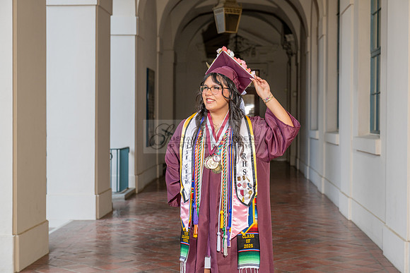 Alexis DiPrima, graduation photoshoot at Rosemead High School in Rosemead Ca, by Gustavo Villarreal Photography, 323-633-8283, www.gustavovillarreal.com