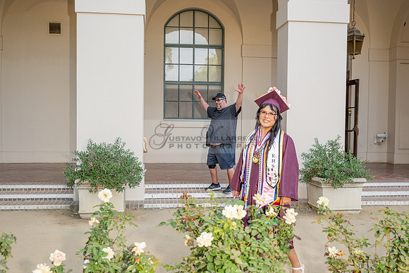 Alexis DiPrima, graduation photoshoot at Rosemead High School in Rosemead Ca, by Gustavo Villarreal Photography, 323-633-8283, www.gustavovillarreal.com