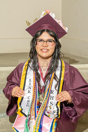 Alexis DiPrima, graduation photoshoot at Rosemead High School in Rosemead Ca, by Gustavo Villarreal Photography, 323-633-8283, www.gustavovillarreal.com