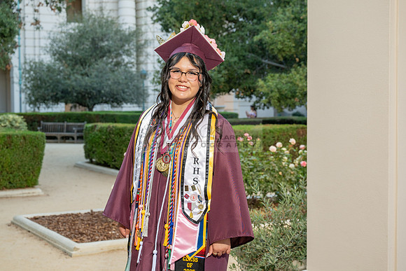 Alexis DiPrima, graduation photoshoot at Rosemead High School in Rosemead Ca, by Gustavo Villarreal Photography, 323-633-8283, www.gustavovillarreal.com