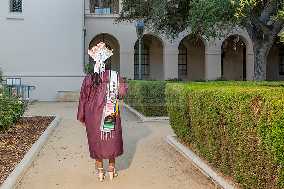 Alexis DiPrima, graduation photoshoot at Rosemead High School in Rosemead Ca, by Gustavo Villarreal Photography, 323-633-8283, www.gustavovillarreal.com