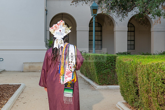 Alexis DiPrima, graduation photoshoot at Rosemead High School in Rosemead Ca, by Gustavo Villarreal Photography, 323-633-8283, www.gustavovillarreal.com