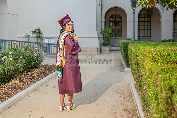 Alexis DiPrima, graduation photoshoot at Rosemead High School in Rosemead Ca, by Gustavo Villarreal Photography, 323-633-8283, www.gustavovillarreal.com