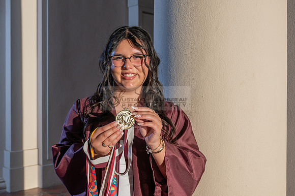 Alexis DiPrima, graduation photoshoot at Rosemead High School in Rosemead Ca, by Gustavo Villarreal Photography, 323-633-8283, www.gustavovillarreal.com