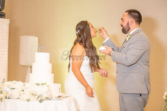 LINK-#1-Stephanie and Albert wedding photography, celebration at Sonesta Redondo Beach and Marina in Redondo Beach Ca, photographer, videographer, Gustavo Villarreal, 323-633-8283, www.gvphotoandvideo