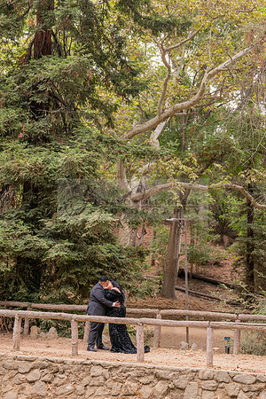 Leonardo y Samantha engagement photos at Griffith Park, Los Angeles Ca, photos by Gustavo Villarreal Photography, 323-633-8283, www.gustavovillarreal.com