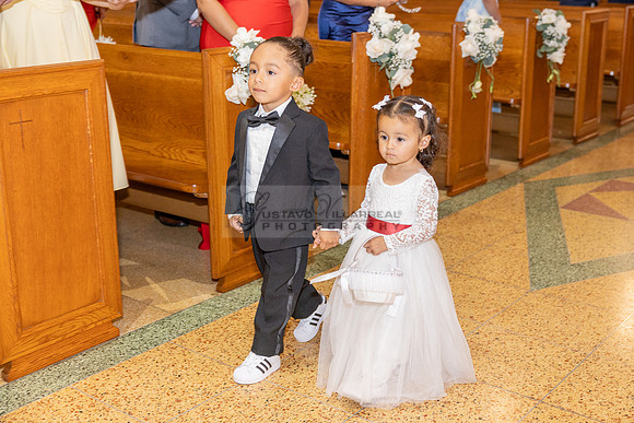 Bryan and Jocelyn wedding ceremony at St Joseph Catholic church in Hawthorne Ca, reception at Lupitas Banquet Hall in Los Angeles Ca. Gustavo Villarreal photography, videographer, 323-633-8283, www.gu