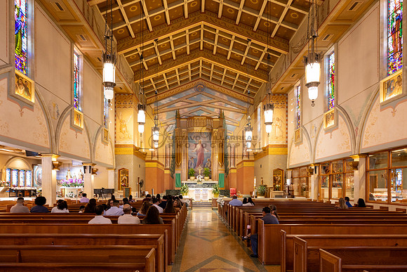 Bryan and Jocelyn wedding ceremony at St Joseph Catholic church in Hawthorne Ca, reception at Lupitas Banquet Hall in Los Angeles Ca. Gustavo Villarreal photography, videographer, 323-633-8283, www.gu
