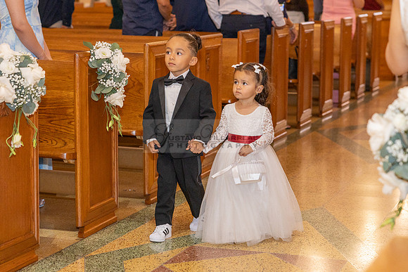 Bryan and Jocelyn wedding ceremony at St Joseph Catholic church in Hawthorne Ca, reception at Lupitas Banquet Hall in Los Angeles Ca. Gustavo Villarreal photography, videographer, 323-633-8283, www.gu