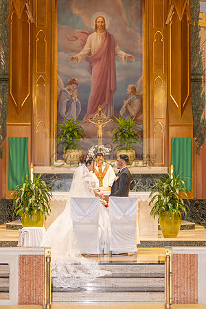 Bryan and Jocelyn wedding ceremony at St Joseph Catholic church in Hawthorne Ca, reception at Lupitas Banquet Hall in Los Angeles Ca. Gustavo Villarreal photography, videographer, 323-633-8283, www.gu